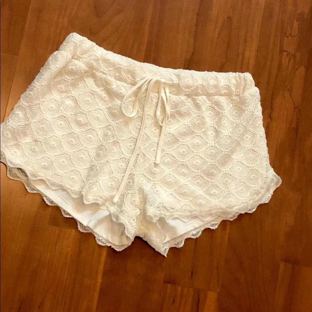 Fully Lined Lace Shorts —Size XS